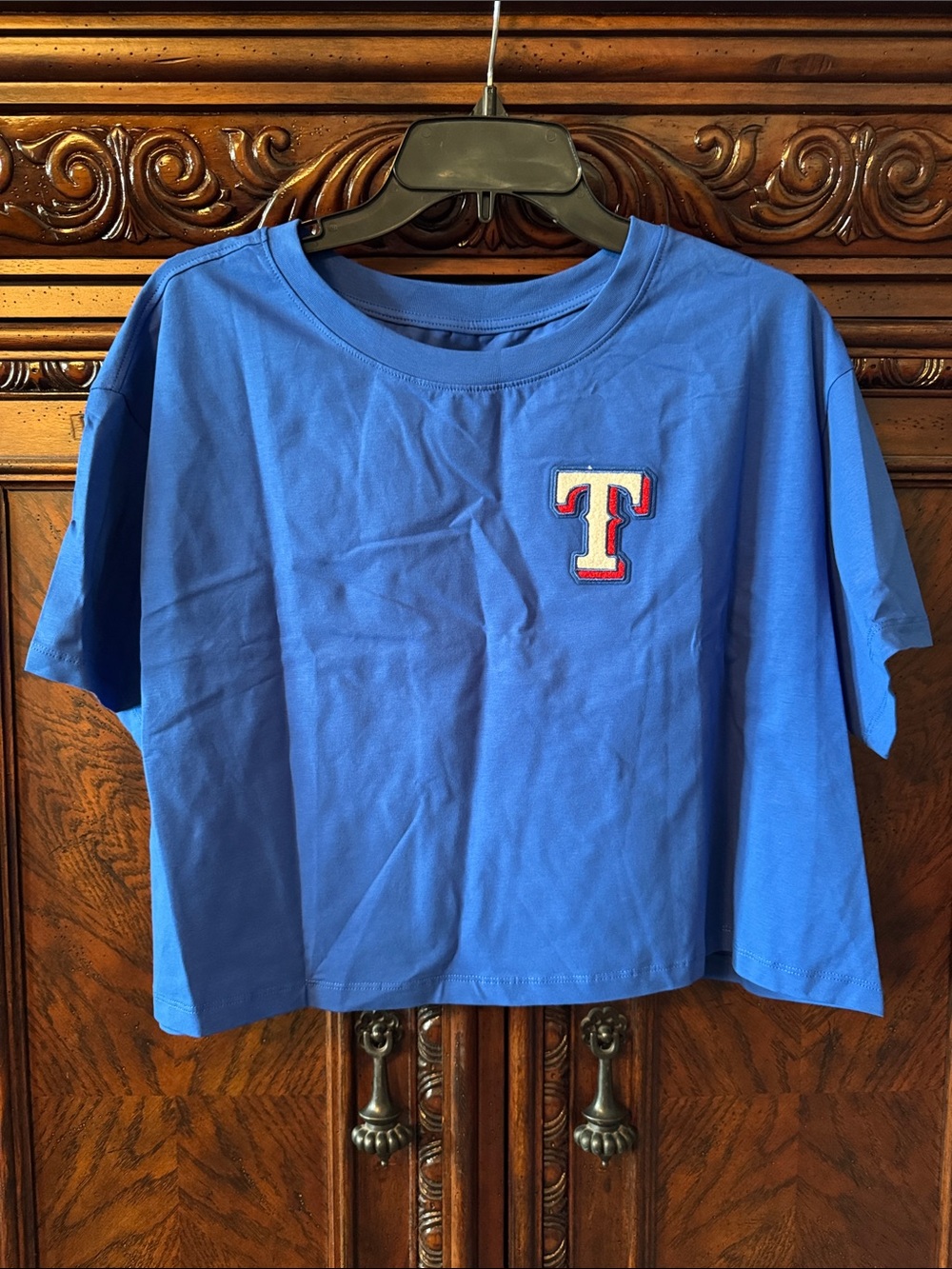 Women’s Cropped Oversized Texas Rangers T-Shirt